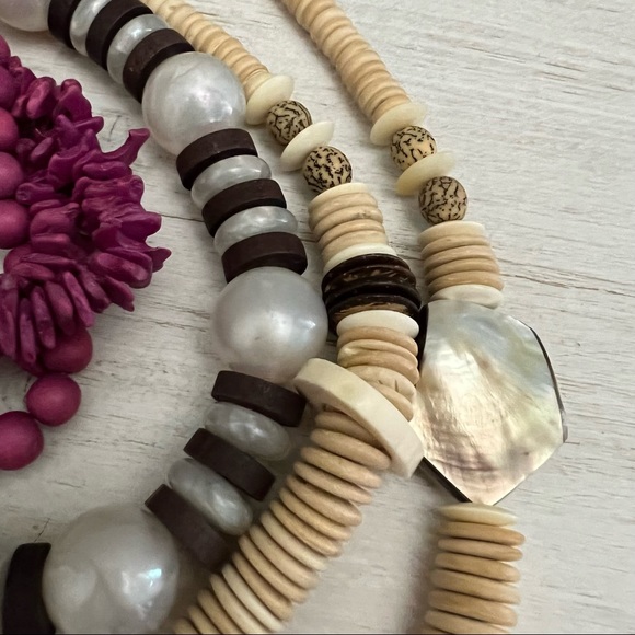 Colorful Wooden Safari Ethnic Bohemian Vintage Necklace Assortment - Picture 11 of 11